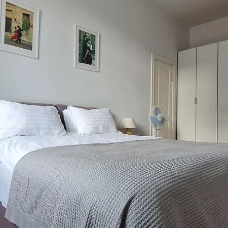 Rehouse, Didzioji 39 One Bedroom Апартаменты